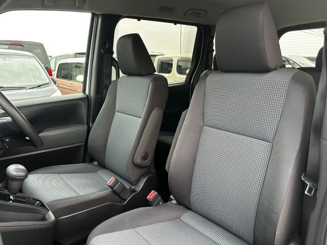 TOYOTA NOAH 2023 Image 31