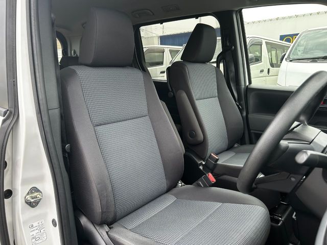 TOYOTA NOAH 2023 Image 31