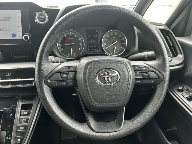 TOYOTA NOAH 2023 Image 31