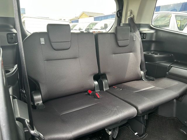 TOYOTA NOAH 2023 Image 31