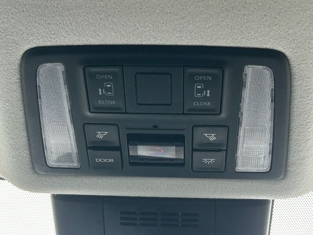 TOYOTA NOAH 2023 Image 31