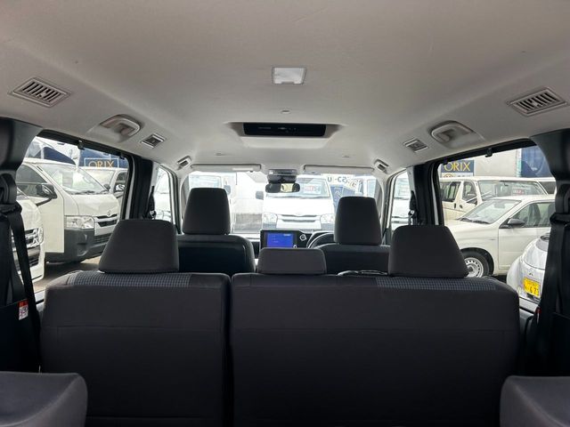 TOYOTA NOAH 2023 Image 31