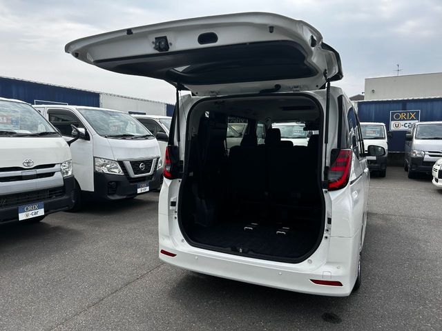 TOYOTA NOAH 2023 Image 31