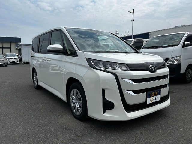 TOYOTA NOAH 2023 Image 31