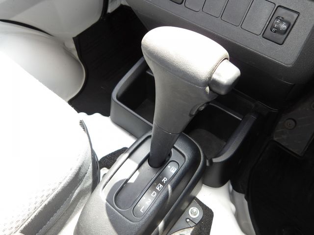 DAIHATSU HIJET TRUCK 4WD 2020 Image 31