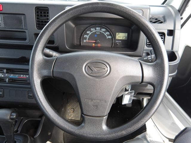 DAIHATSU HIJET TRUCK 4WD 2020 Image 31