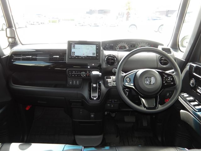 HONDA N BOX CUSTOM 2023 Image 31