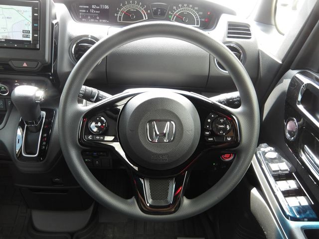 HONDA N BOX CUSTOM 2023 Image 31