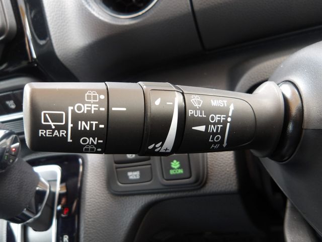 HONDA N BOX CUSTOM 2023 Image 31