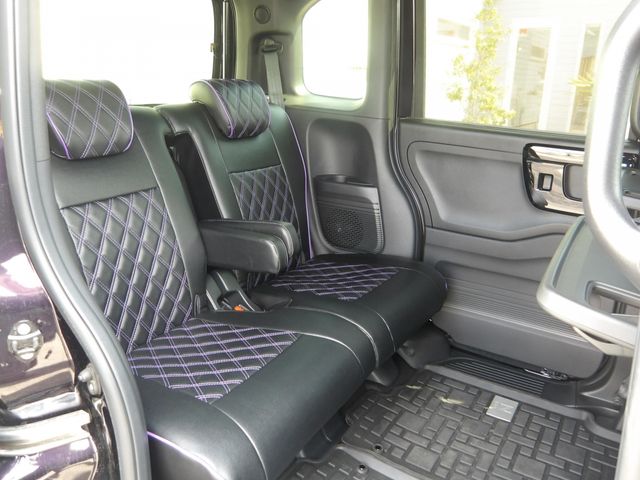 HONDA N BOX CUSTOM 2023 Image 31