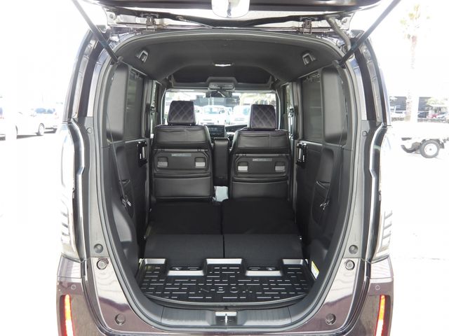 HONDA N BOX CUSTOM 2023 Image 31