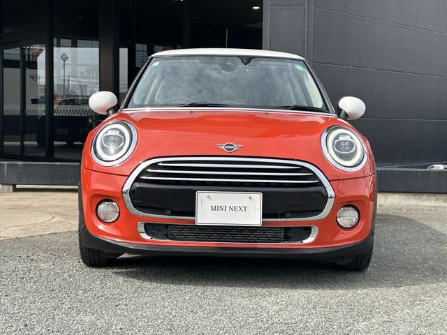 BMW MINI COOPER D 2019 Image 31