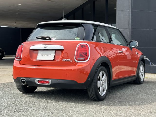 BMW MINI COOPER D 2019 Image 31