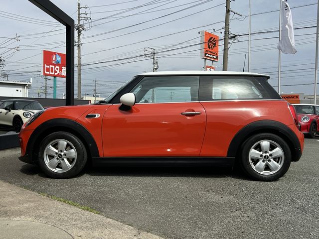 BMW MINI COOPER D 2019 Image 31