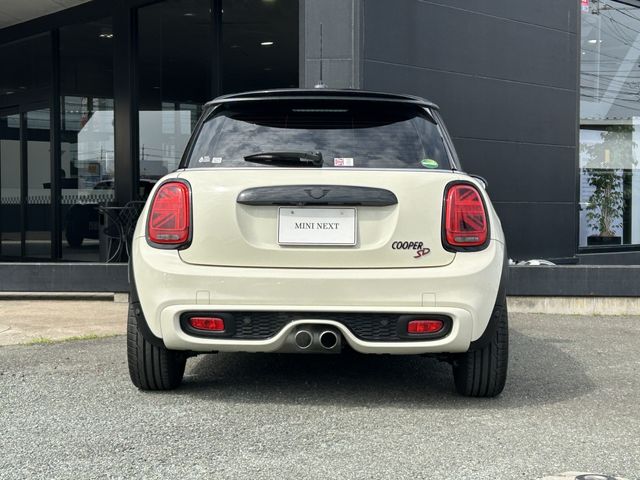 BMW MINI COOPER SD 2018 Image 31