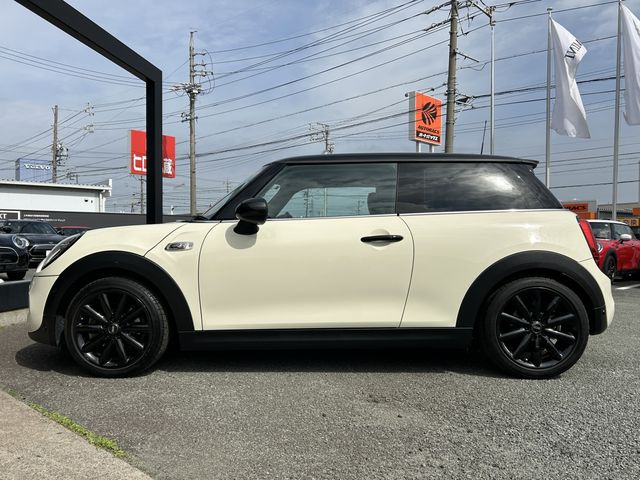 BMW MINI COOPER SD 2018 Image 31