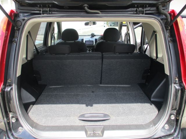 NISSAN NOTE 2012 Image 31