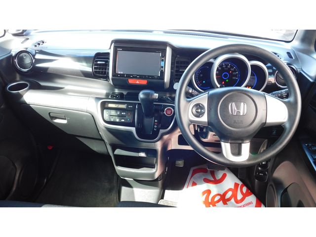 HONDA N BOX CUSTOM 2015 Image 31