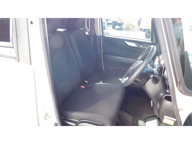 HONDA N BOX CUSTOM 2015 Image 31