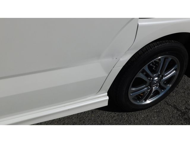 HONDA N BOX CUSTOM 2015 Image 31