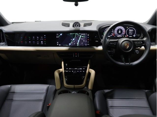 PORSCHE CAYENNE COUP 2024 Image 31