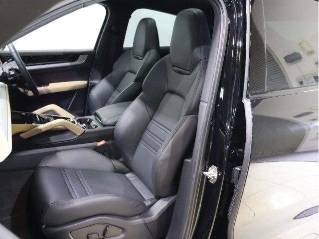 PORSCHE CAYENNE COUP 2024 Image 31