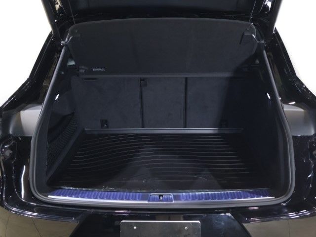 PORSCHE CAYENNE COUP 2024 Image 31