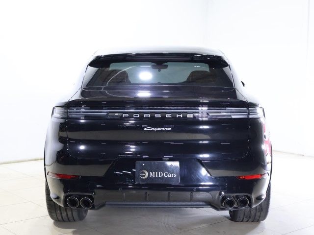 PORSCHE CAYENNE COUP 2024 Image 31