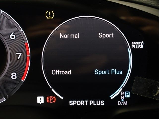 PORSCHE CAYENNE COUP 2024 Image 31