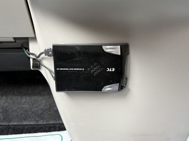 DAIHATSU TANTO 4WD 2015 Image 31