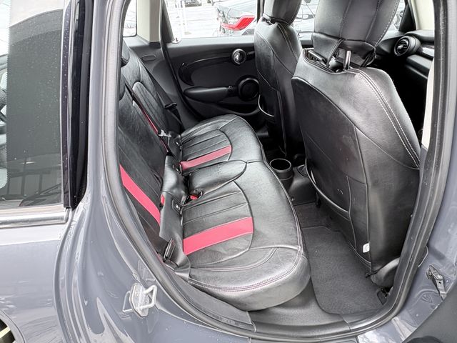 BMW MINI COOPER S 5DOOR 2019 Image 31