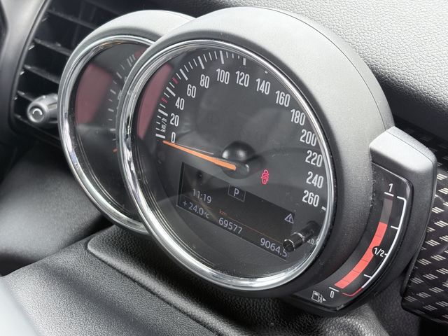 BMW MINI COOPER S 5DOOR 2019 Image 31