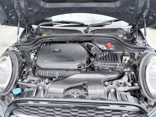 BMW MINI COOPER S 5DOOR 2019 Image 31