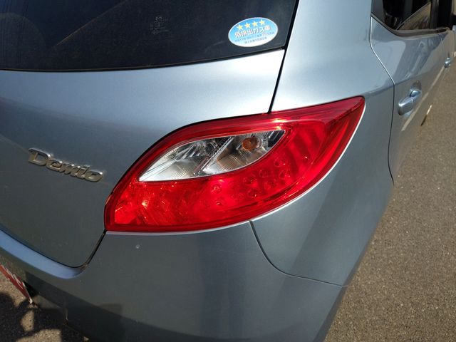 MAZDA DEMIO 2013 Image 31