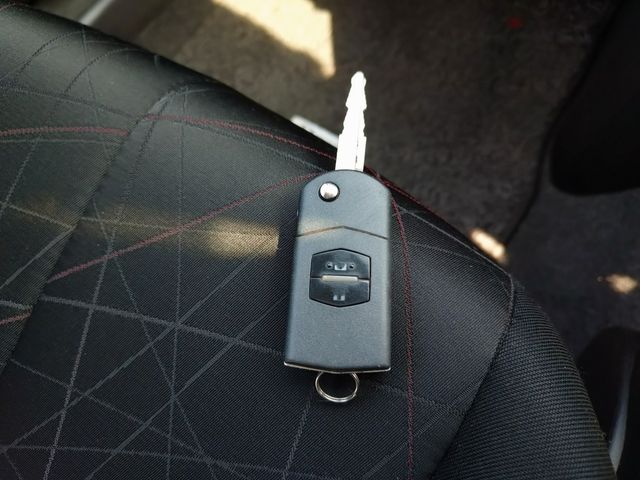 MAZDA DEMIO 2013 Image 31