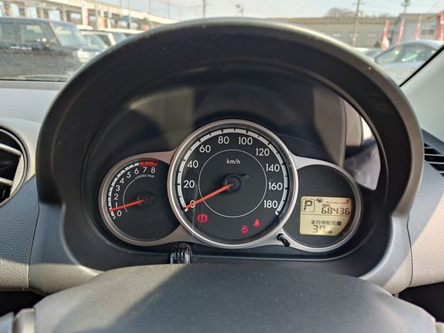 MAZDA DEMIO 2013 Image 31