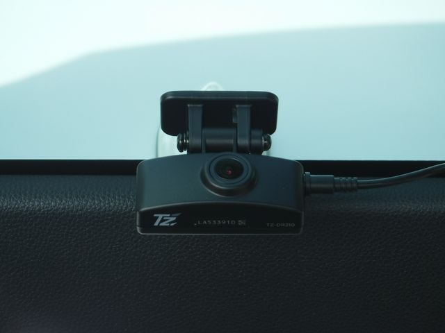 TOYOTA PRIUS 2024 Image 31