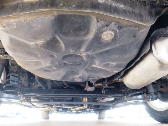 TOYOTA PRIUS ALPHA 2011 Image 31