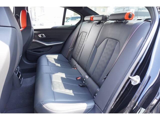 BMW M3 SEDAN 2024 Image 31