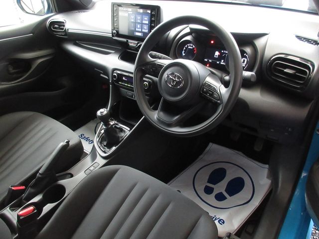 TOYOTA YARIS 2021 Image 31