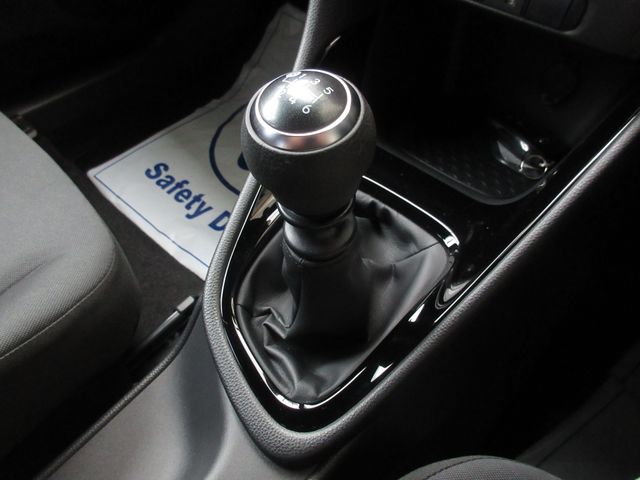 TOYOTA YARIS 2021 Image 31