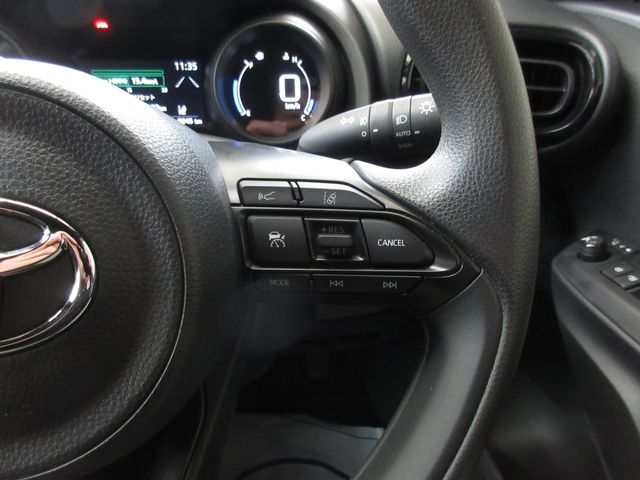 TOYOTA YARIS 2021 Image 31