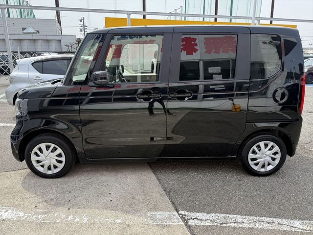 HONDA N BOX 2025 Image 31