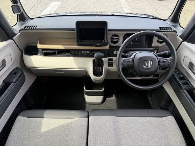 HONDA N BOX 2025 Image 31