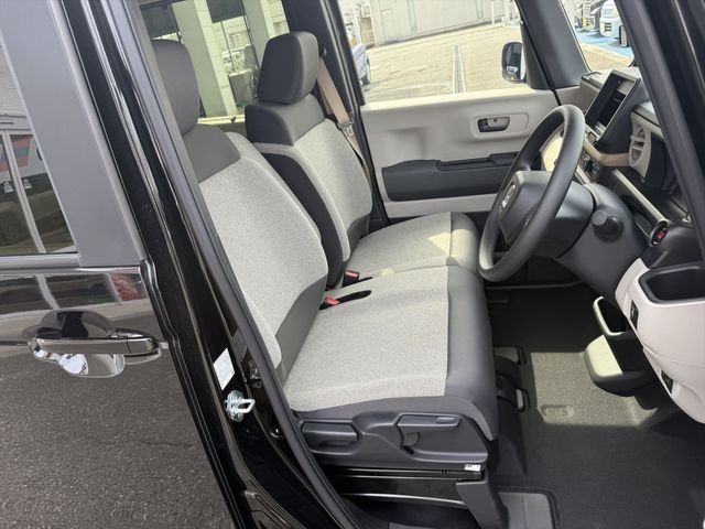 HONDA N BOX 2025 Image 31