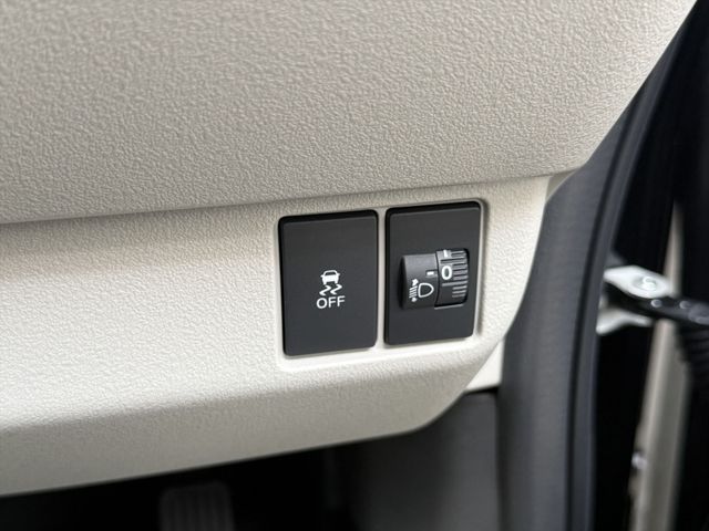 HONDA N BOX 2025 Image 31