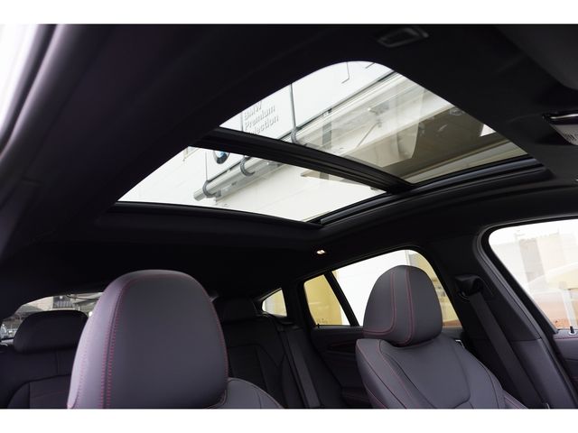 BMW X4 2023 Image 31