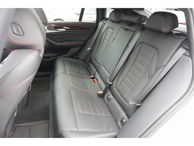BMW X4 2023 Image 31