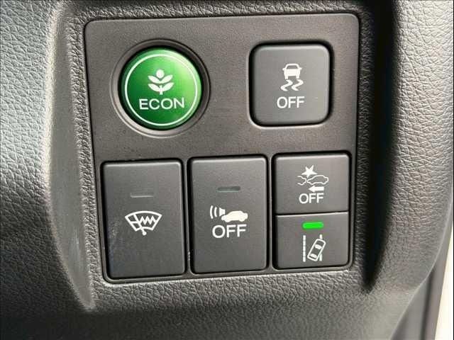 HONDA VEZEL HYBRID 2018 Image 31