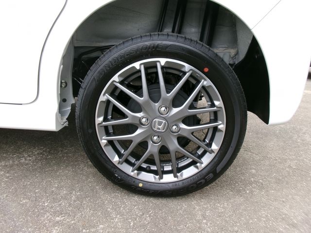 HONDA N BOX CUSTOM 4WD 2026 Image 31